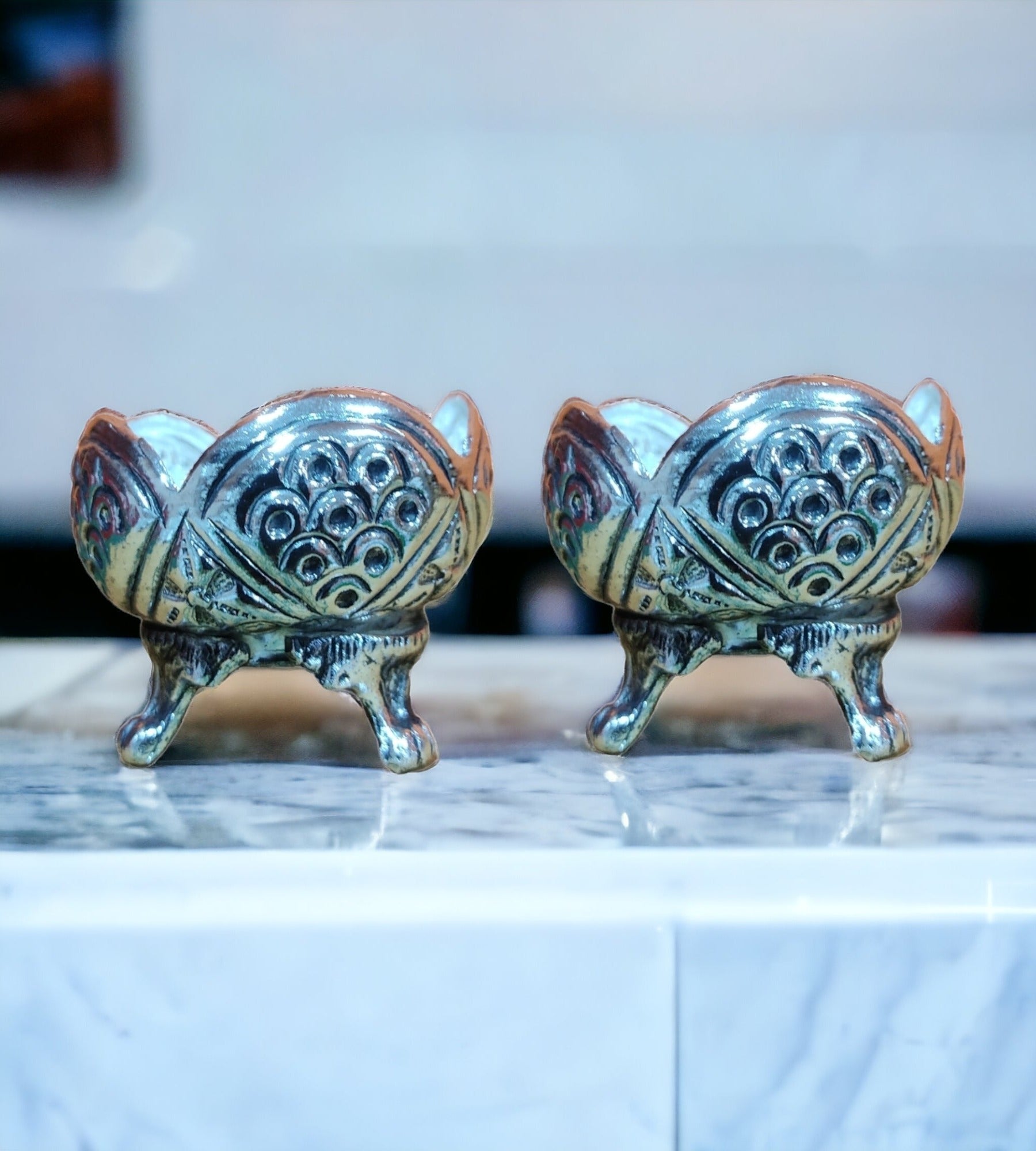 Sigaram Antique German Silver Kum Kum Cup With Lay For Home Pooja Decor K4384