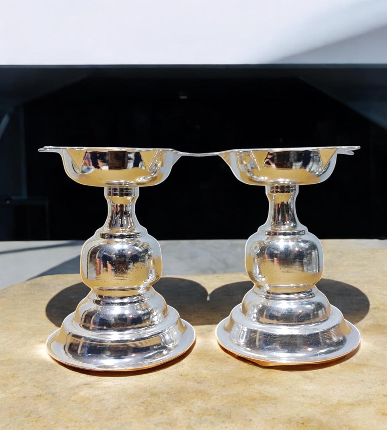 Sigaram Brass 4 Inch Star Plain Diya For Home Pooja Decore K4562