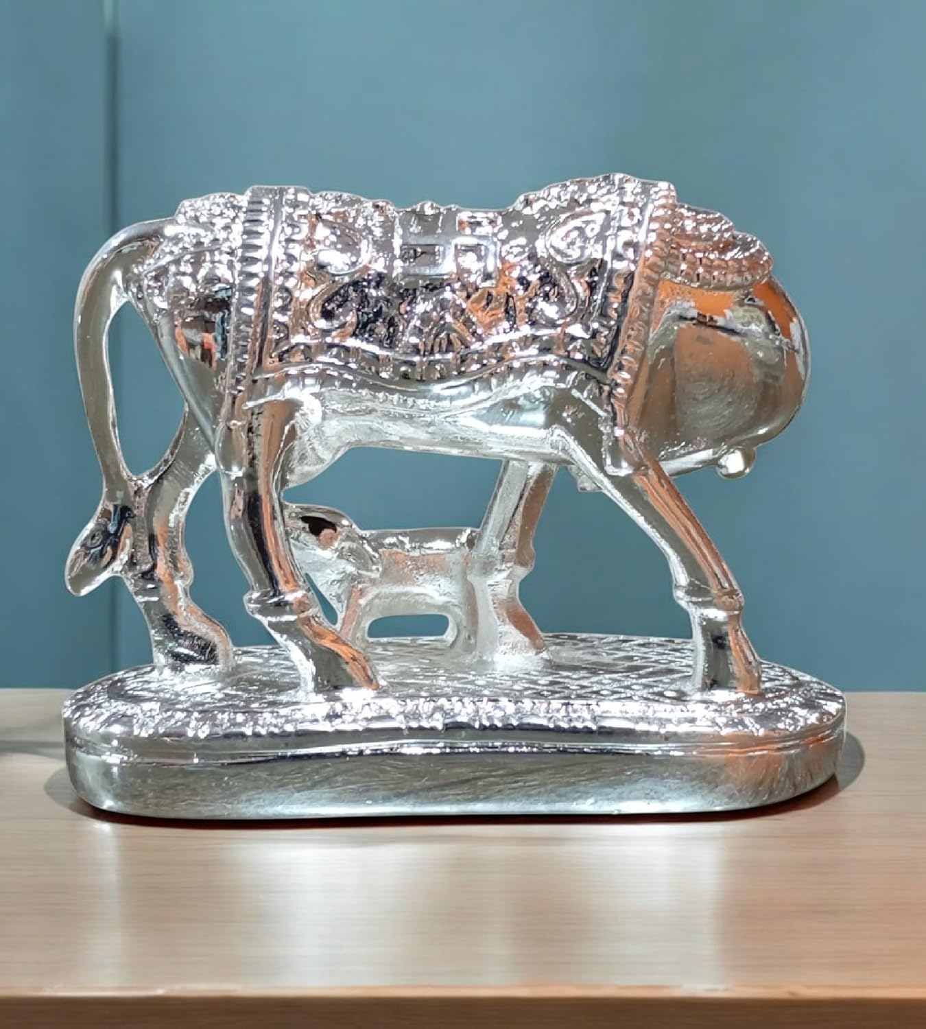 Sigaram 3 Inch Silver Color Metal Kamadhenu Showpiece for Pooja & Festival Décor K4698