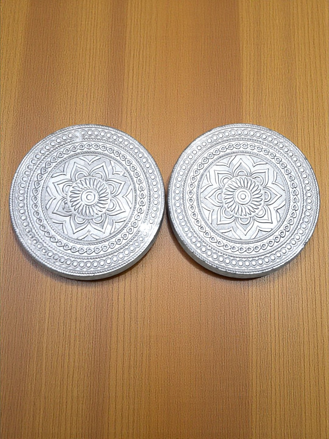 Sigaram 5x5 Inch Silver Plated Wooden Round Chowki/Patli for Home Pooja Decor K5213