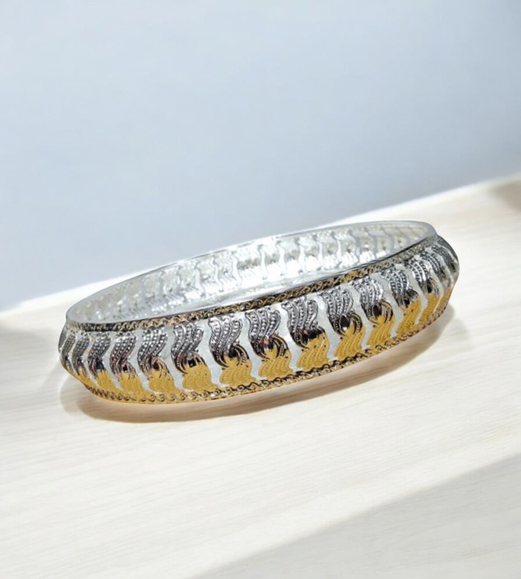 Sigaram 9 Inch Wedding Tray For Pooja Festival and Wedding Ceremany K4454