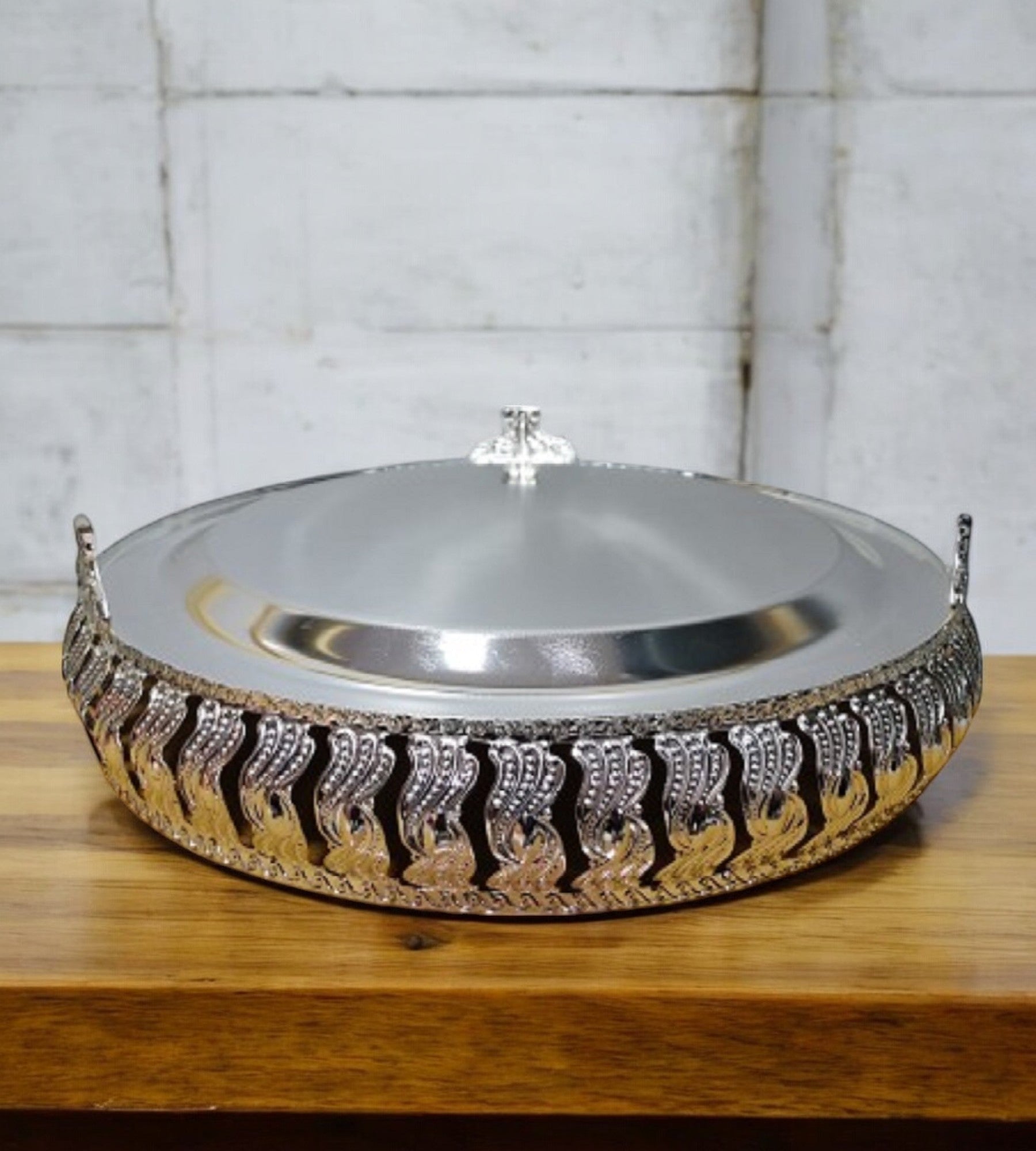 Sigaram 10 Inch Wedding Tray For Pooja Festival and Wedding Ceremany K4455