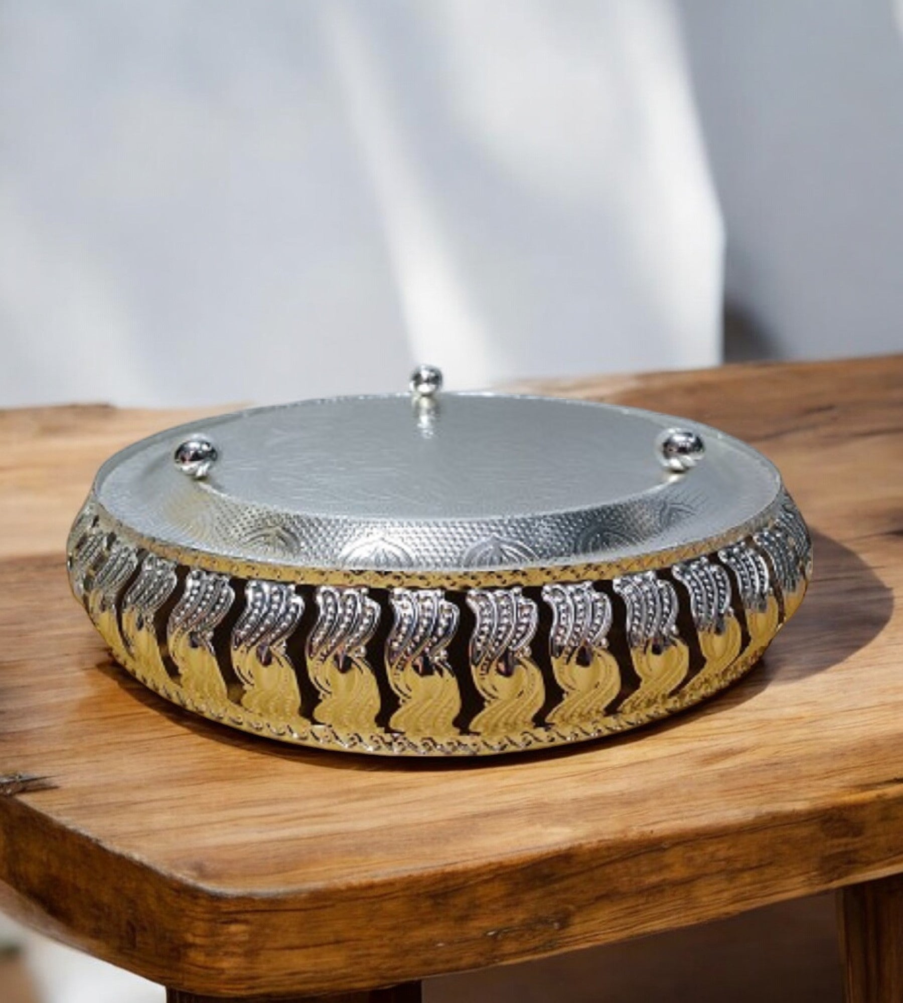 Sigaram 8 Inch Wedding Tray For Pooja Festival and Wedding Ceremany K4456