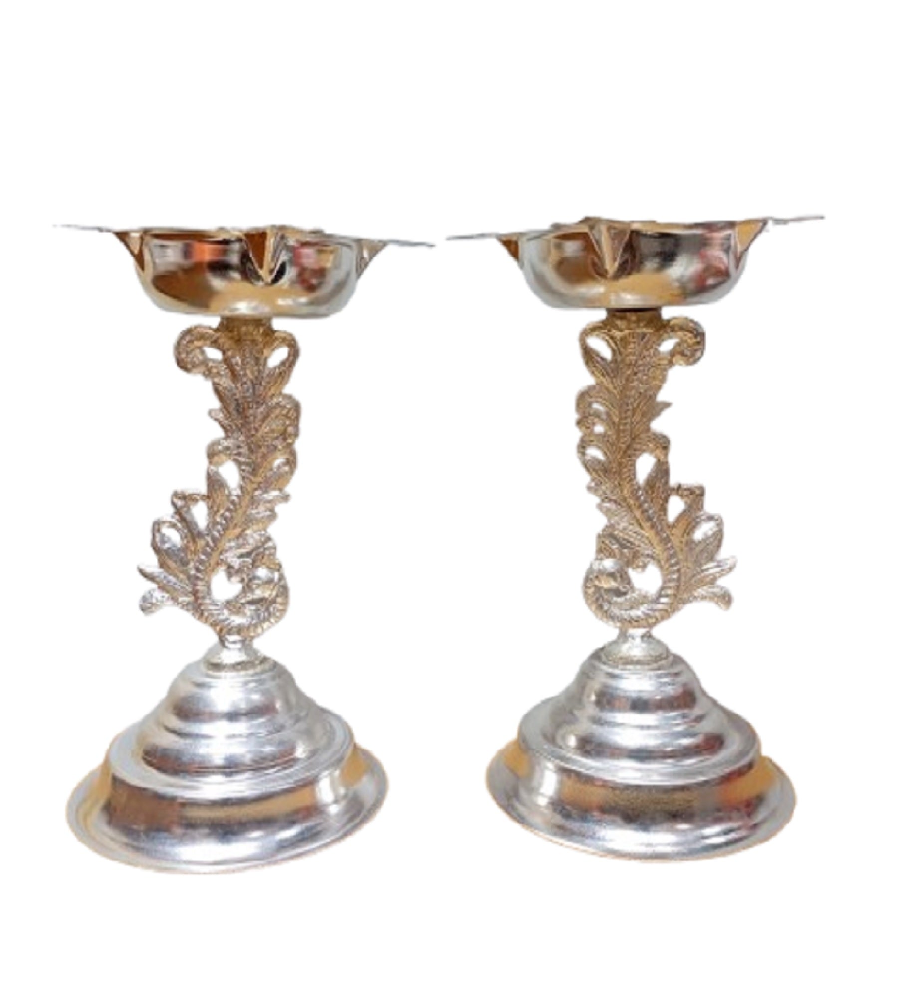 Sigaram 7.5 Inch Peacock Diya Made By