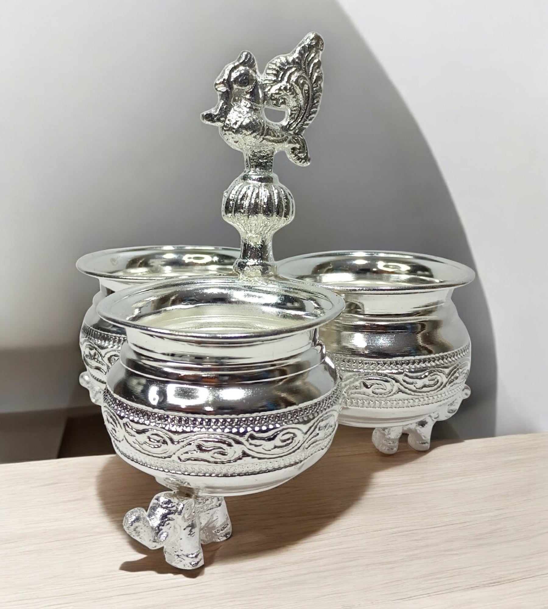 Sigaram Brass 5.5x5 Inch 3 Cup Panchwala with leg For Home Pooja Decore K4495