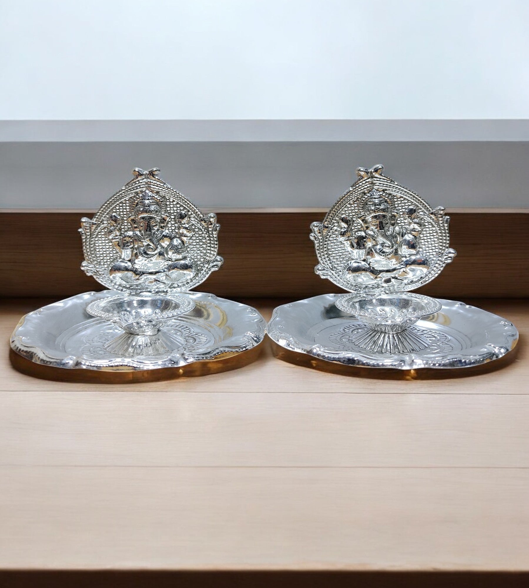 Sigaram Brass 3 Inch Fancy Ganesh Diya For Home Pooja Decore K4565