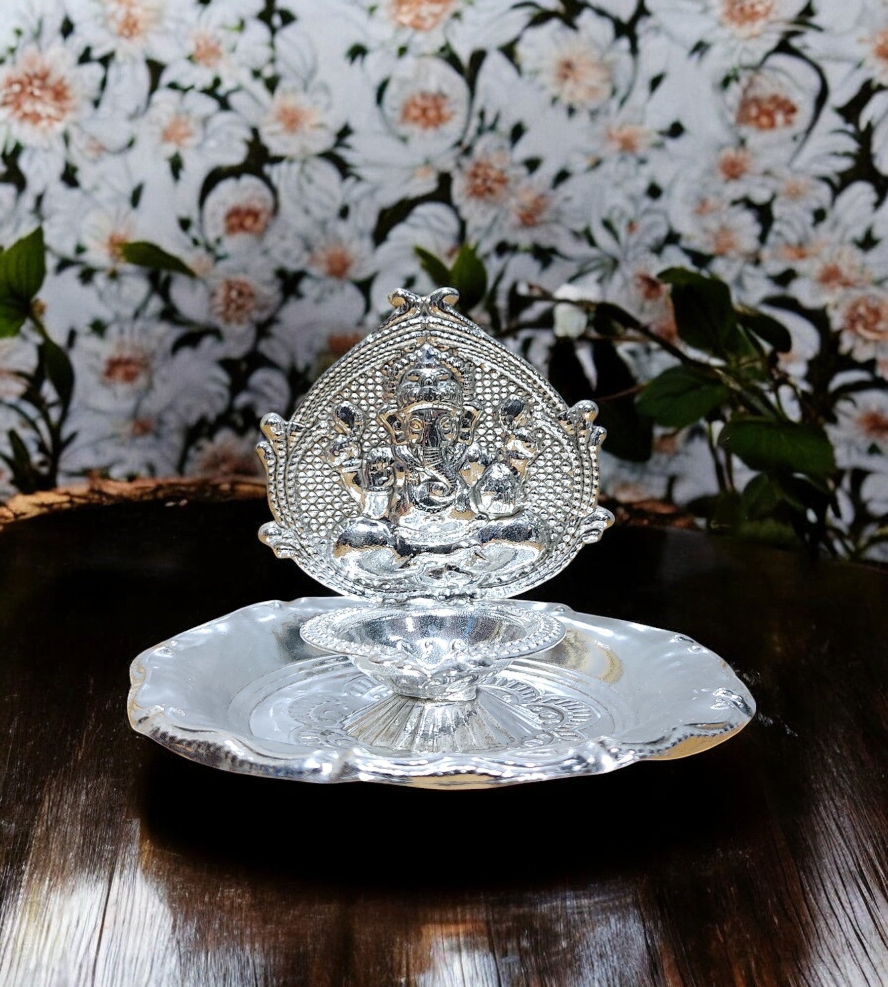 Sigaram Brass 3 Inch Fancy Ganesh Deepa For Home Pooja Decore K4568