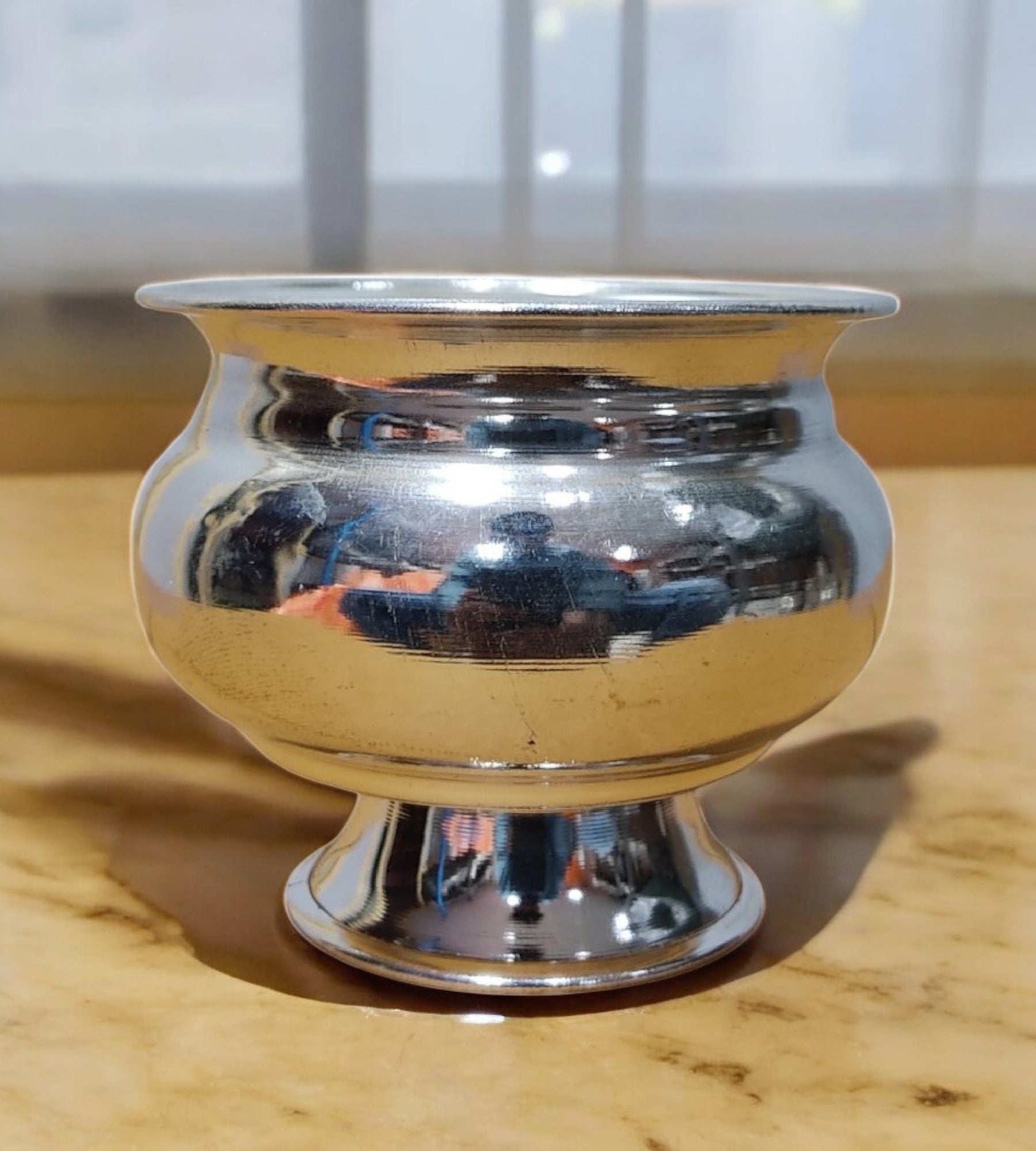 Sigaram Brass 2.8 Inch Plain Kum Kum Cup With Leg For Home Pooja Decore K4599