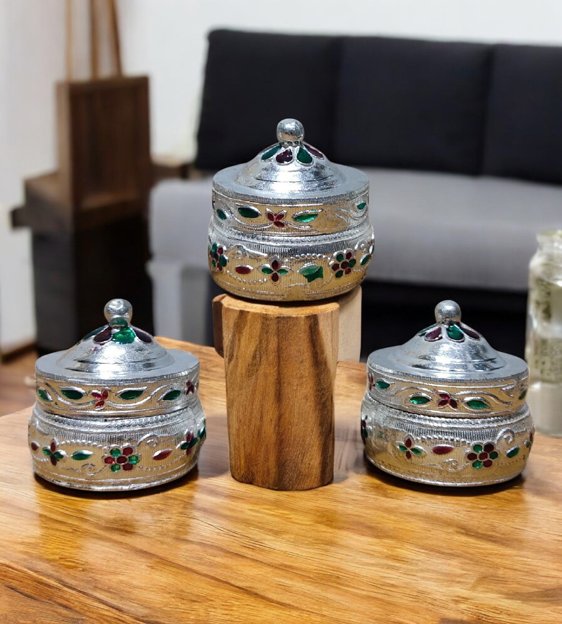 Sigaram Copper 1.5 Inch Meena Sindoor Kum Kum Dabbi For Home Pooja Decore K4608