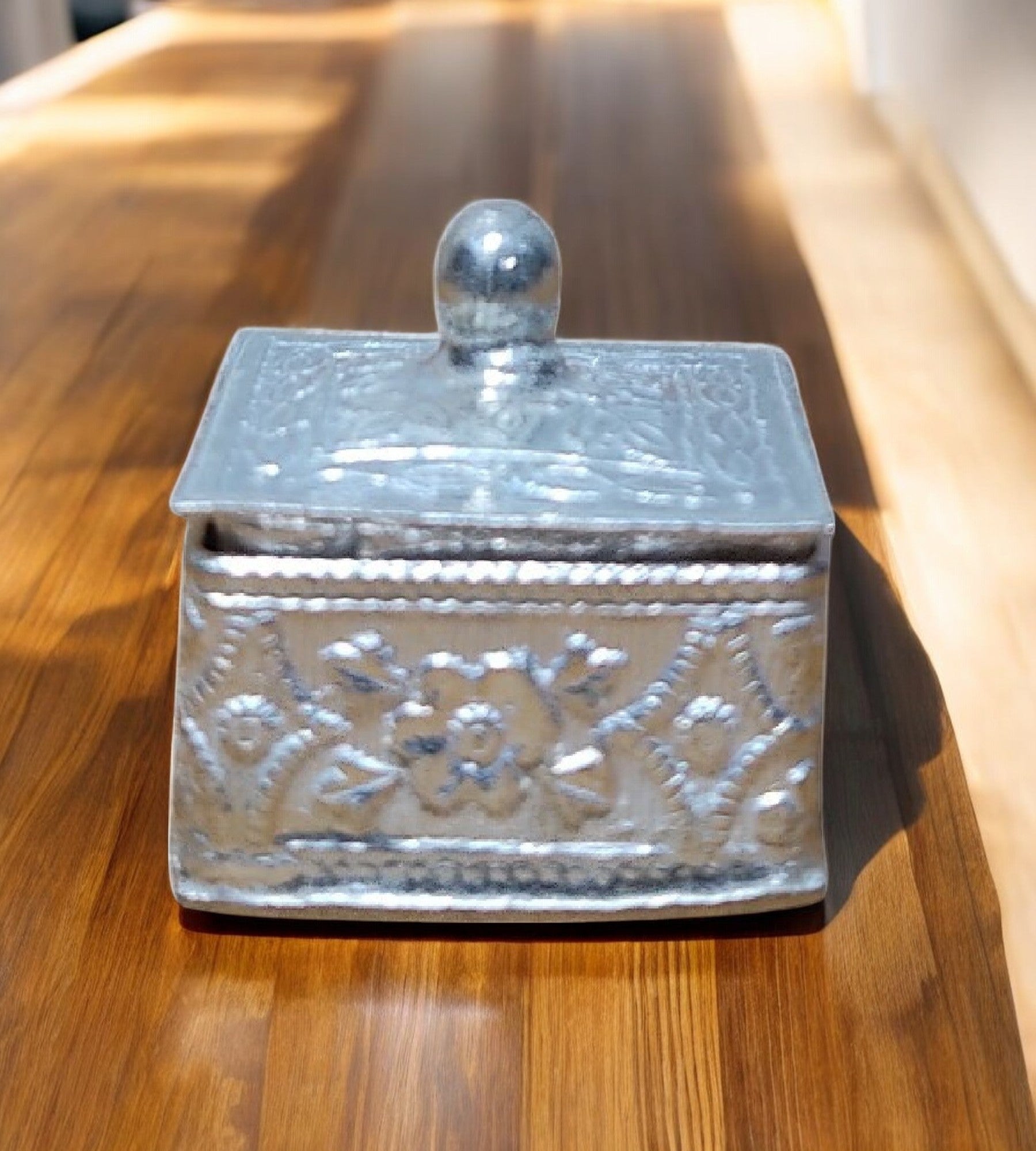 Sigaram Copper Square Shape Meena Sindoor Kum Kum Dabbi For Home Pooja Decore K4612