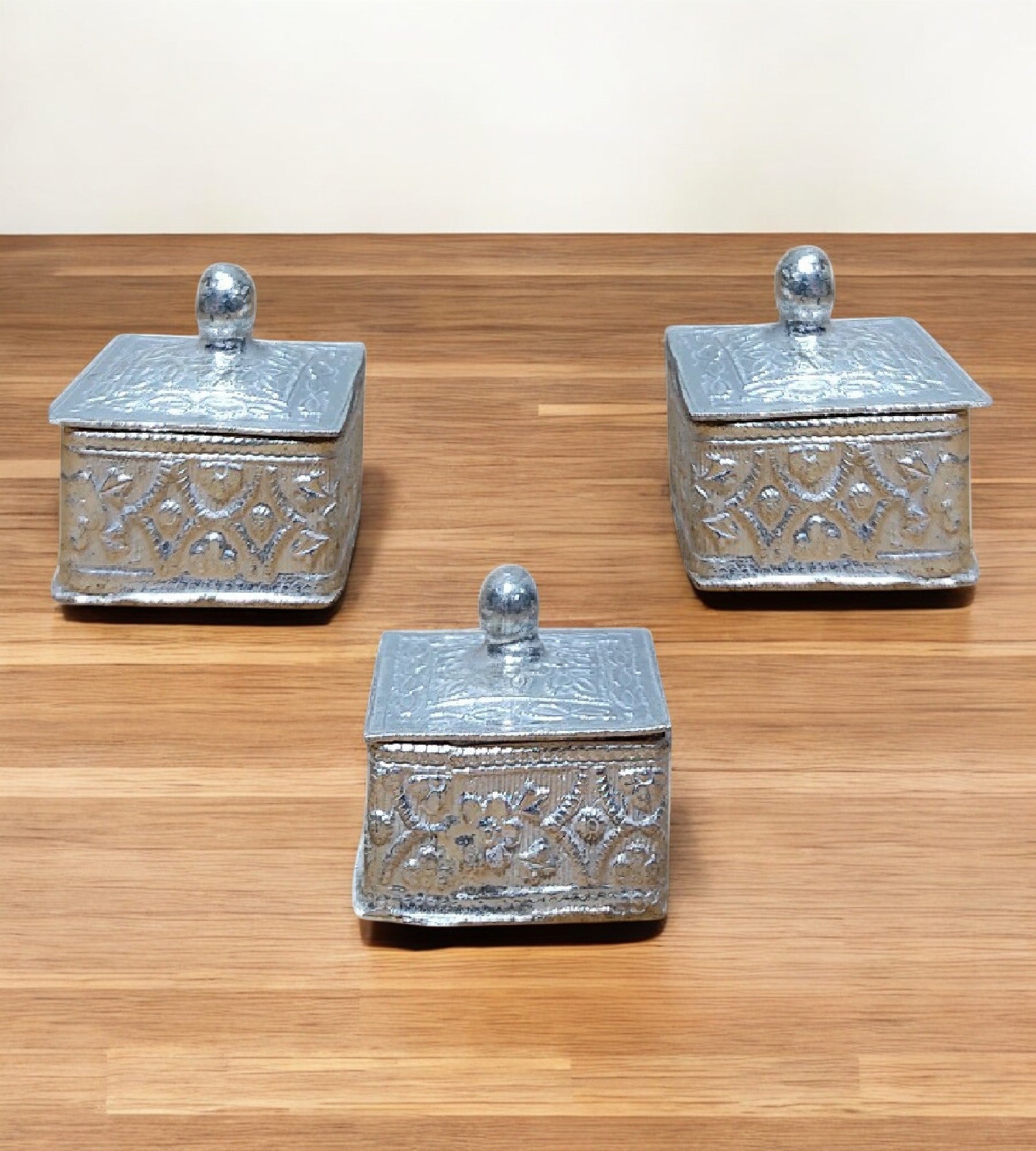 Sigaram Copper Square Shape Meena Sindoor Kum Kum Dabbi For Home Pooja Decore K4614