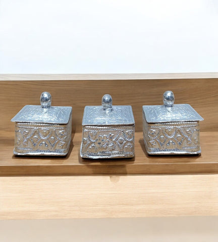 Sigaram Copper Square Shape Meena Sindoor Kum Kum Dabbi For Home Pooja Decore K4614