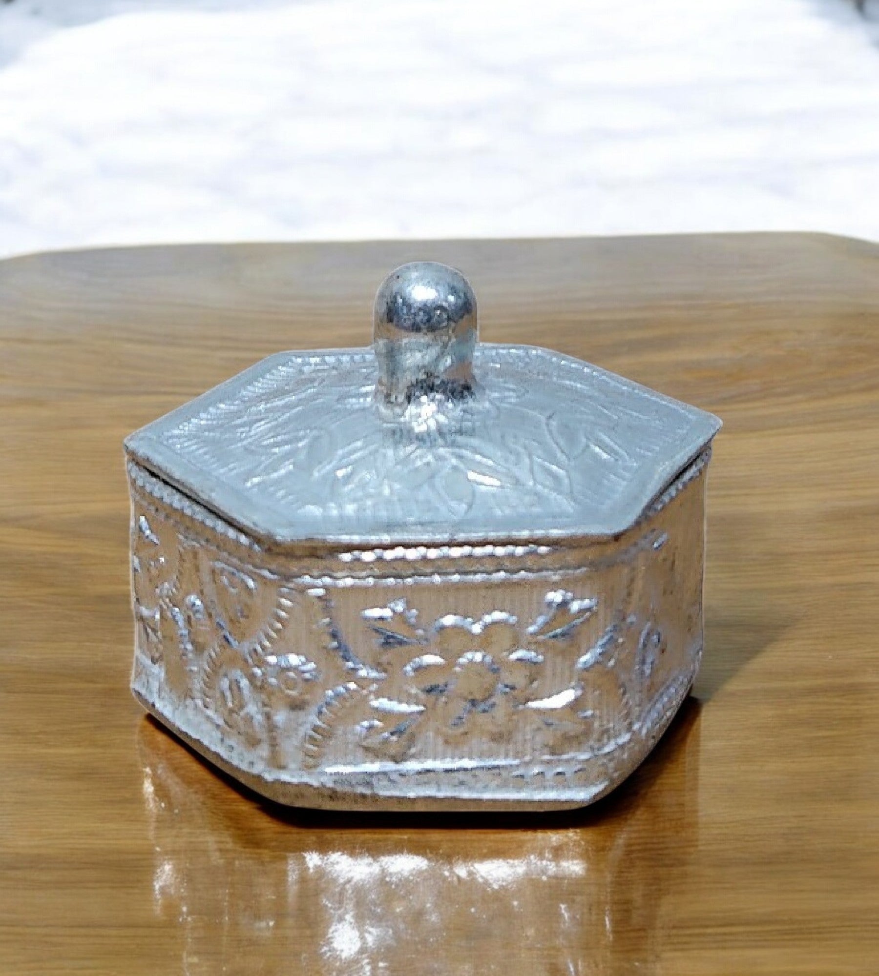 Sigaram Copper Hexagone Meena Sindoor Kum Kum Dabbi For Home Pooja Decore K4615
