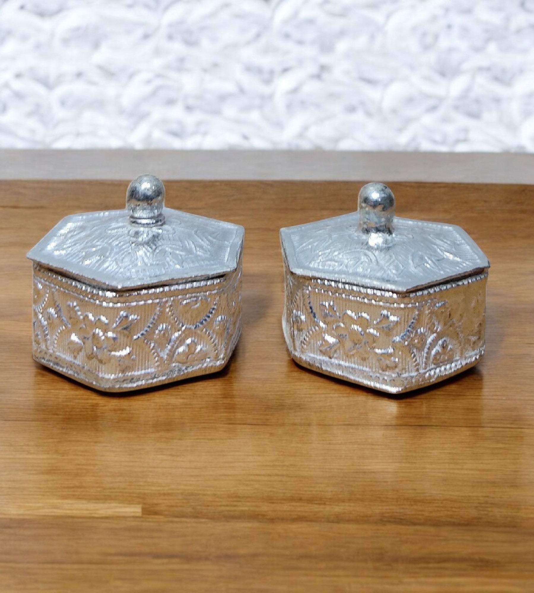 Sigaram Copper Hexagone Meena Sindoor Kum Kum Dabbi For Home Pooja Decore K4616