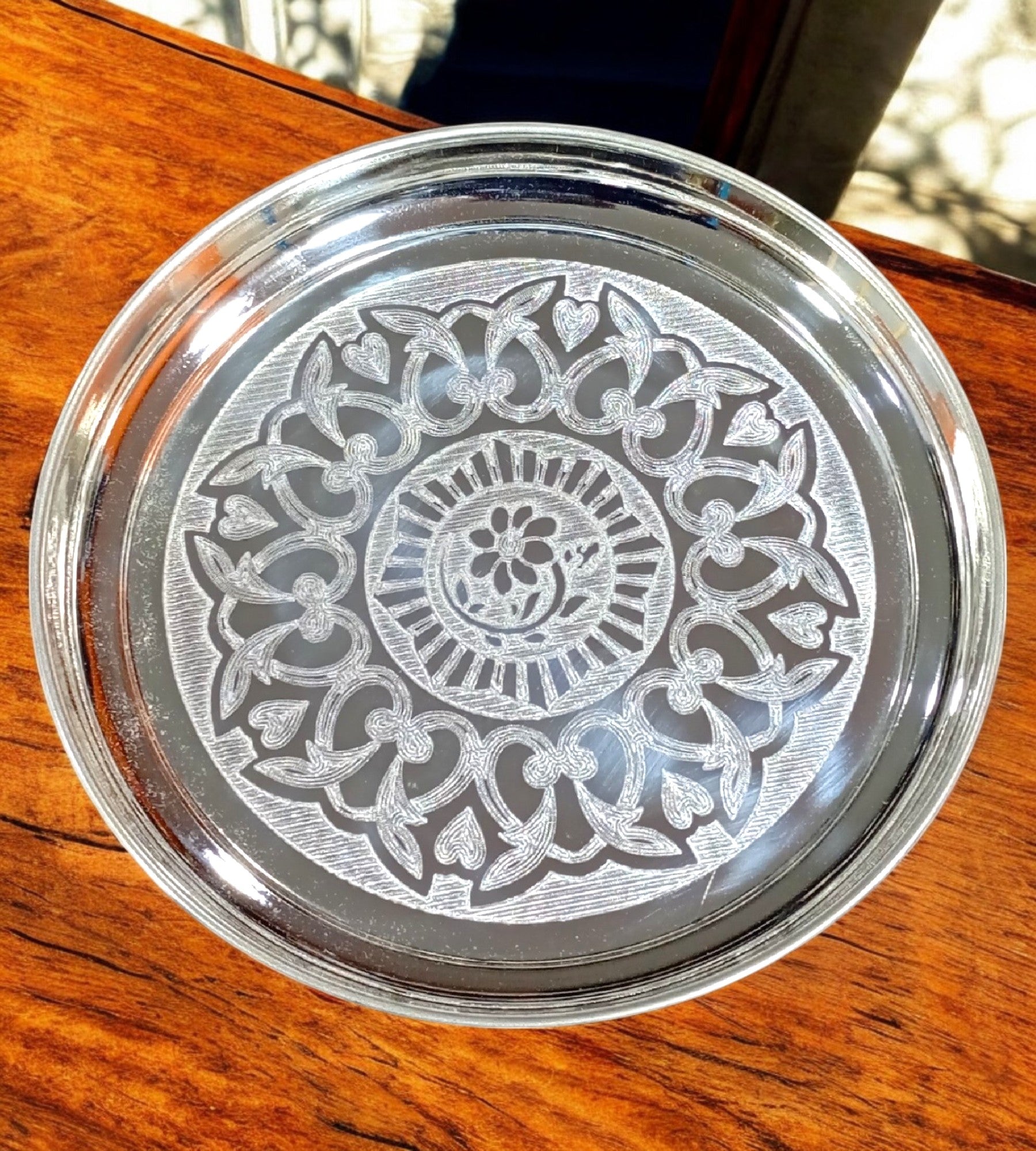 Sigaram Brass 8 Inch Floral Designed Plate For Home Pooja Decore K4645
