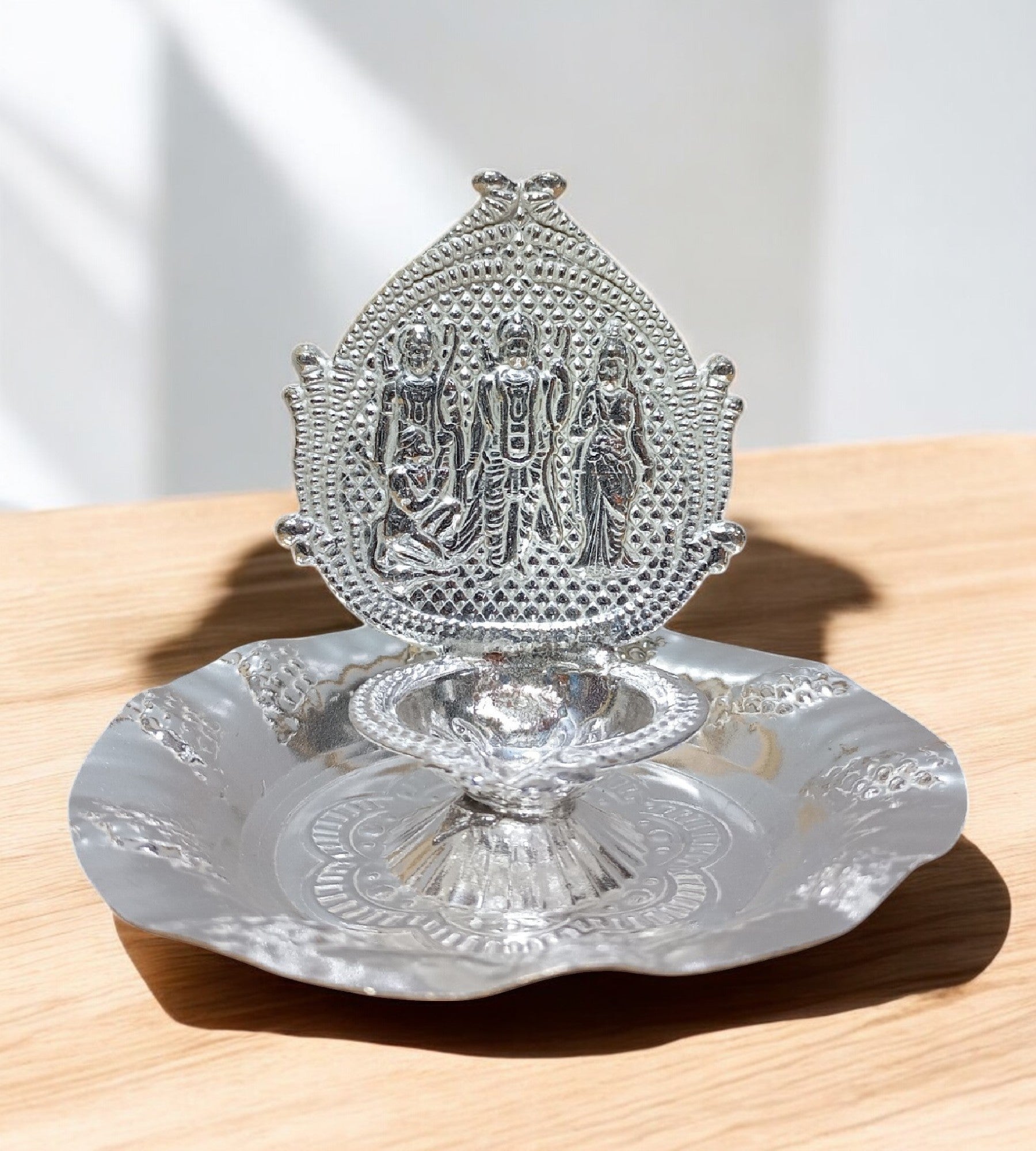 Sigaram Brass 3 Inch Fancy Rama Sheetha Design Diya For Home Pooja Decore K4652