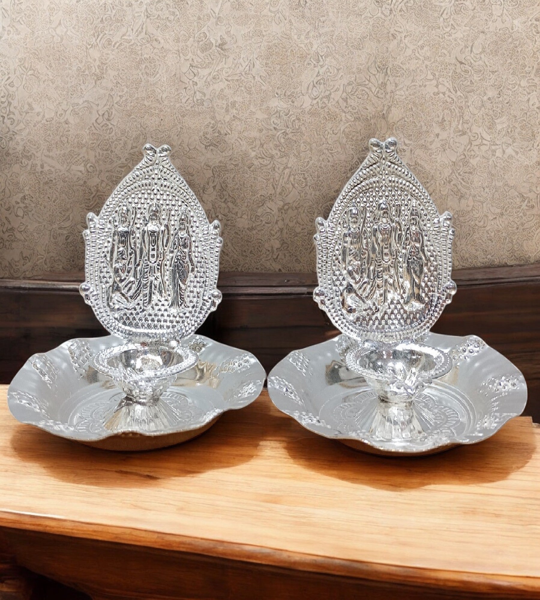 Sigaram Brass 3 Inch Fancy Rama Sheetha Design Diya For Home Pooja Decore K4652