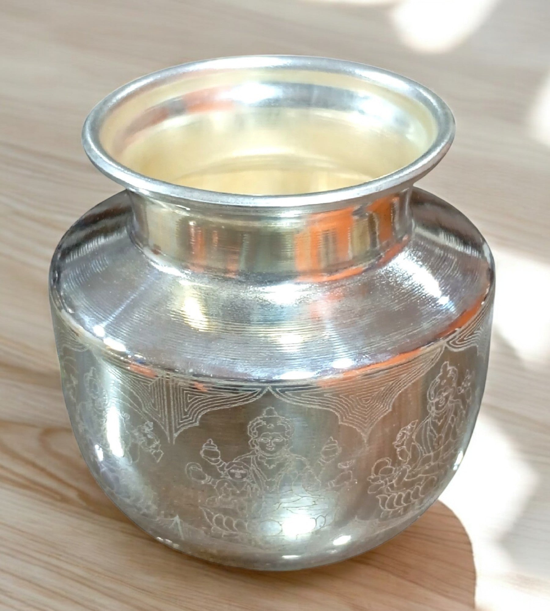 Sigaram 4.5 Inch Brass Tradiational Lakshmi Kalash Fo Home & Temple Pooja Festival K4653