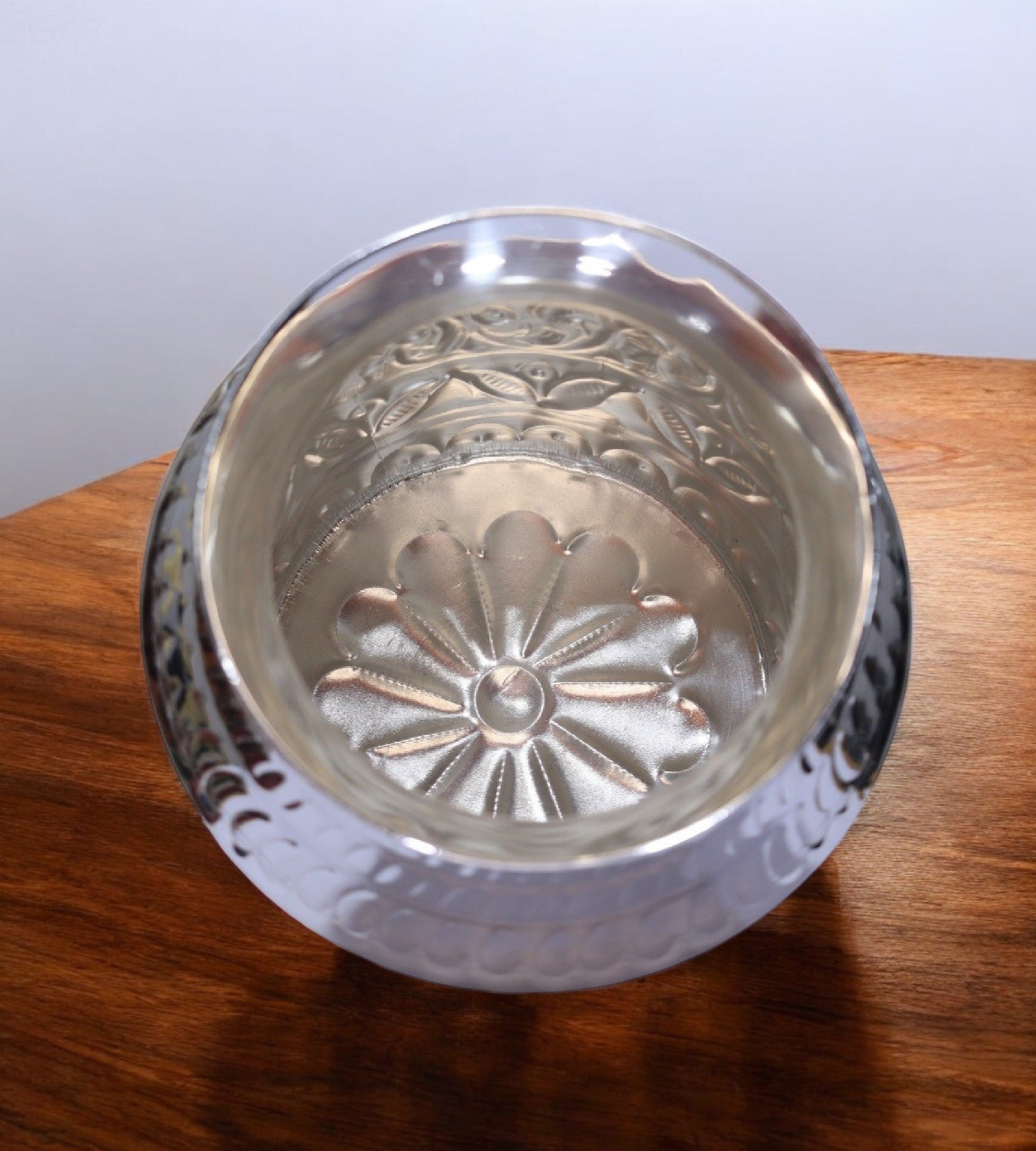 Sigaram Brass 6.7 Inch Serva / Bindige / Kalash For Home Pooja Festival K4670