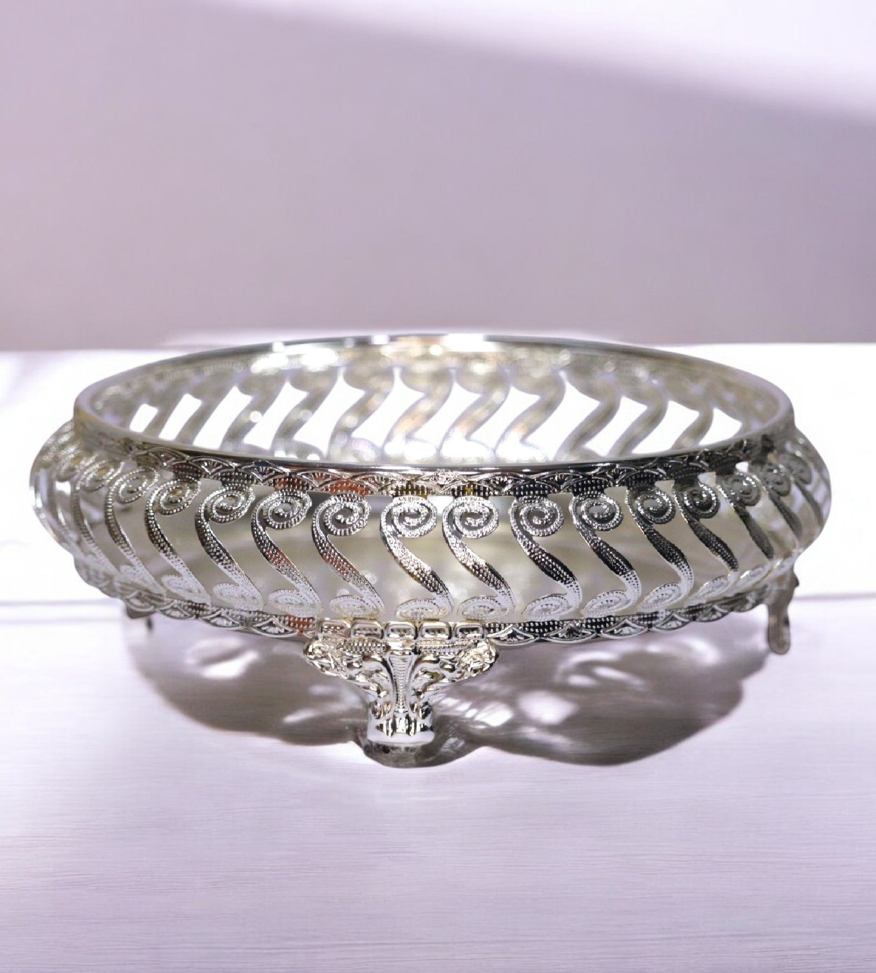 Sigaram 7 Inch Metal Wedding Tray For Pooja Festival and Wedding Ceremany K4688