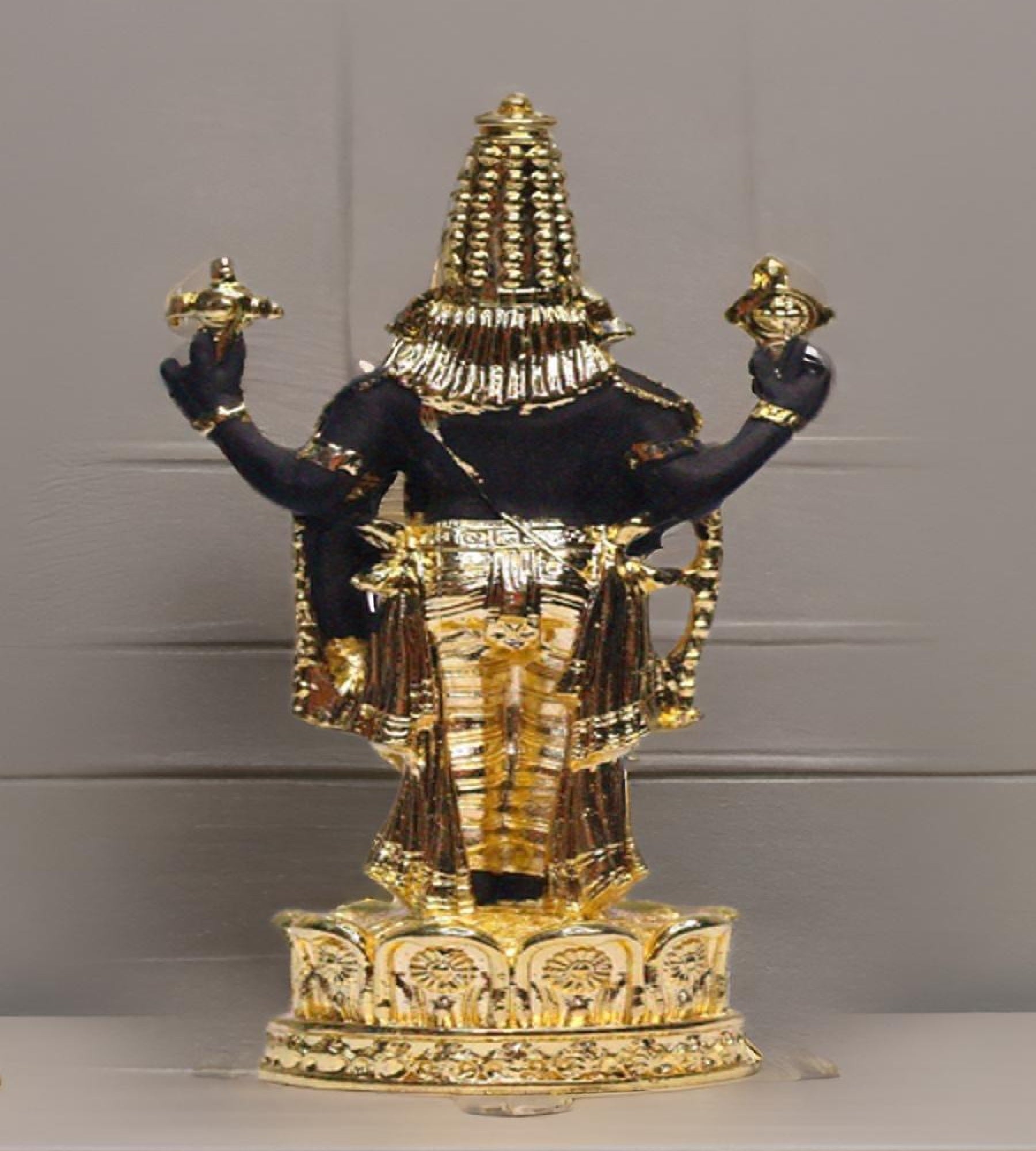 Sigaram 8 Inch Gold Color Kamal Balaji / Tirupathi For Home Pooja Decore K4690