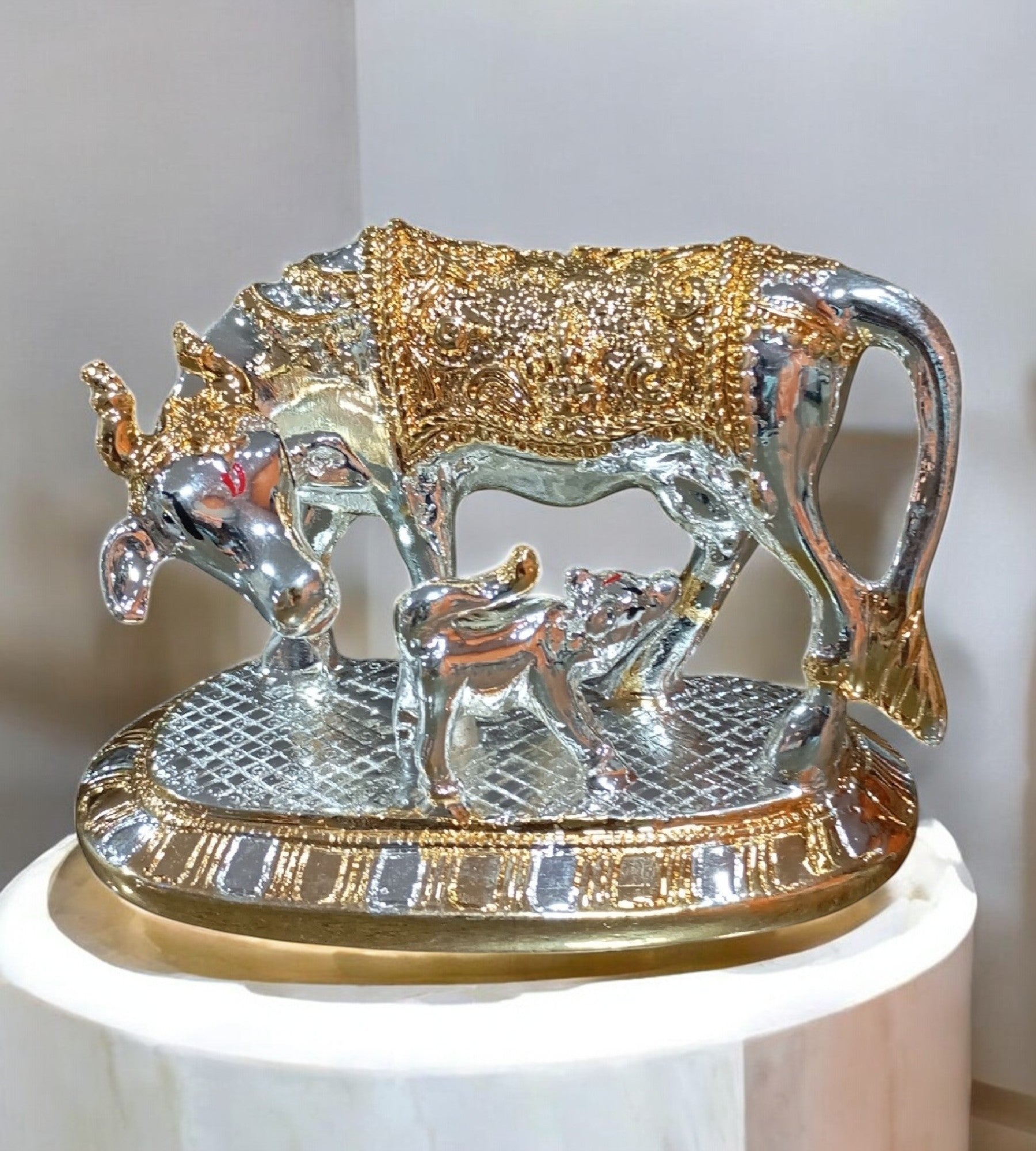 Sigaram 5 Inch MultiColor Metal Kamadhenu Showpiece for Pooja & Festival Décor K4699