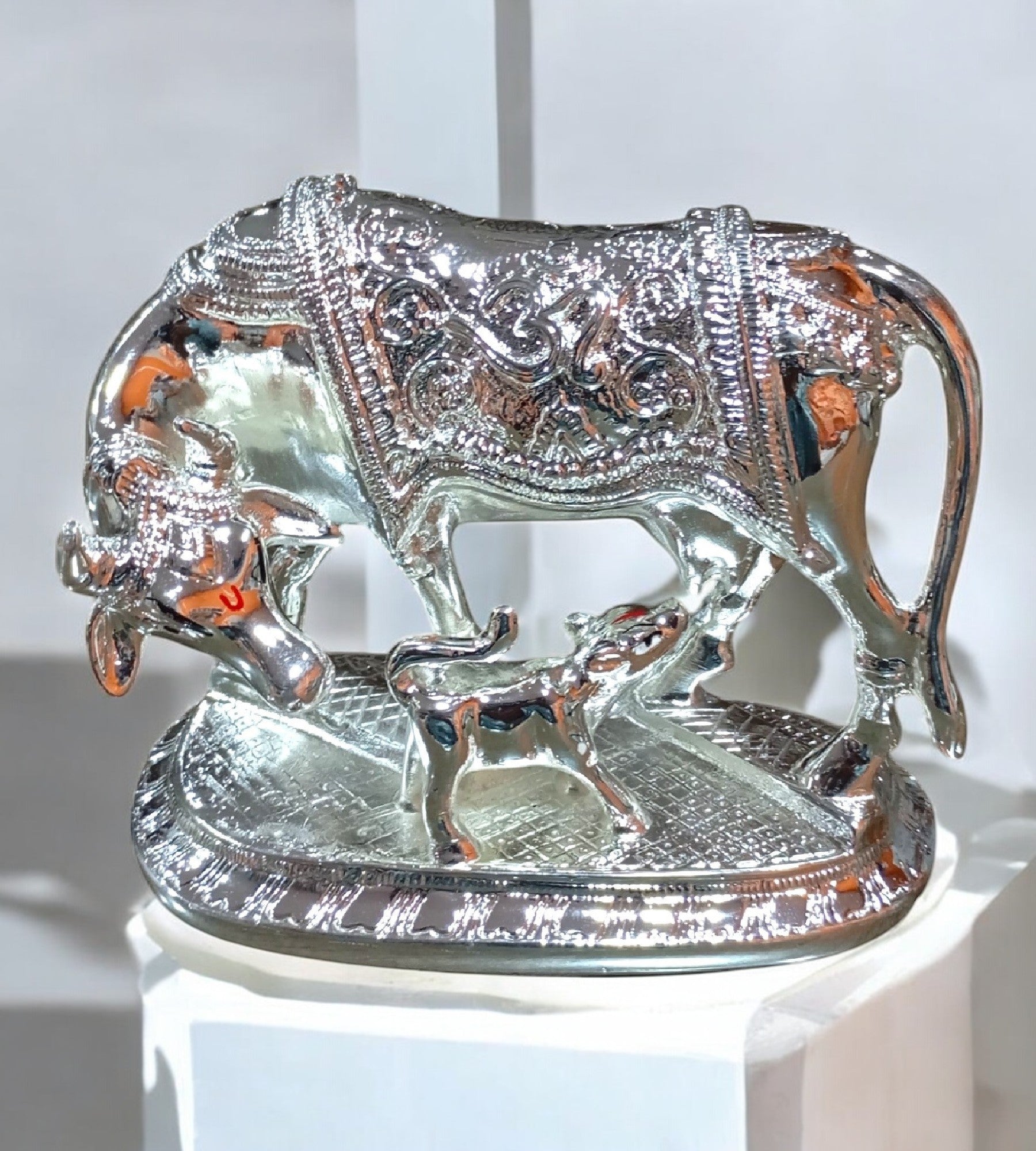Sigaram 6 Inch Silver Color Metal Kamadhenu Showpiece for Pooja & Festival Décor K4700