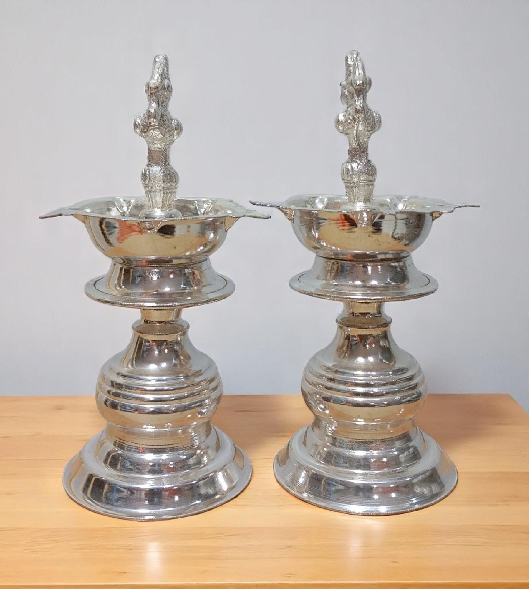 Sigaram Brass 7x3 Inch Peacock Handle Diya for Home and Temple Pooja Décor K4725