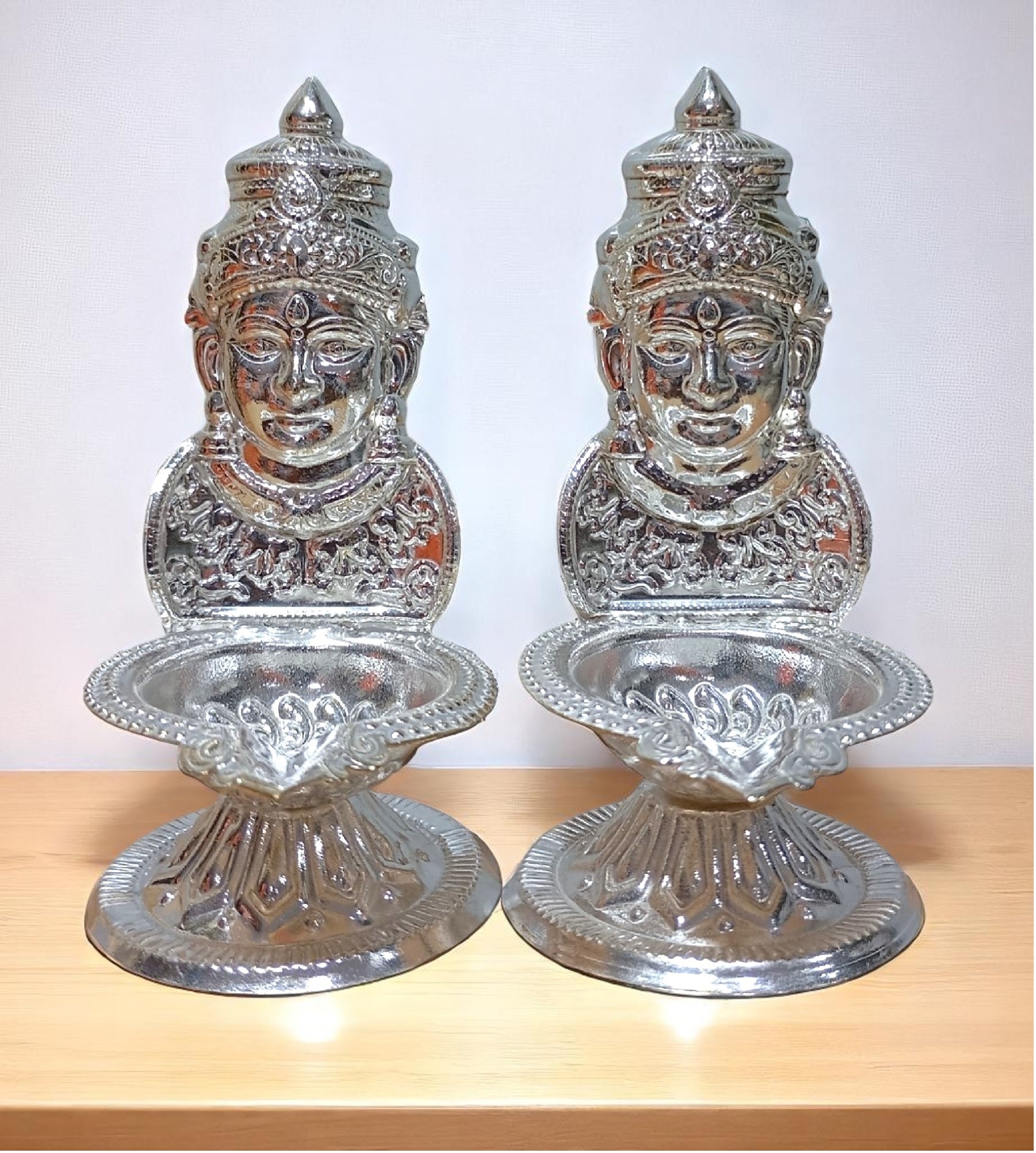 Sigaram Brass 5 Inch Lakshmi Face Diya for Home & Temple Pooja Décor K4729