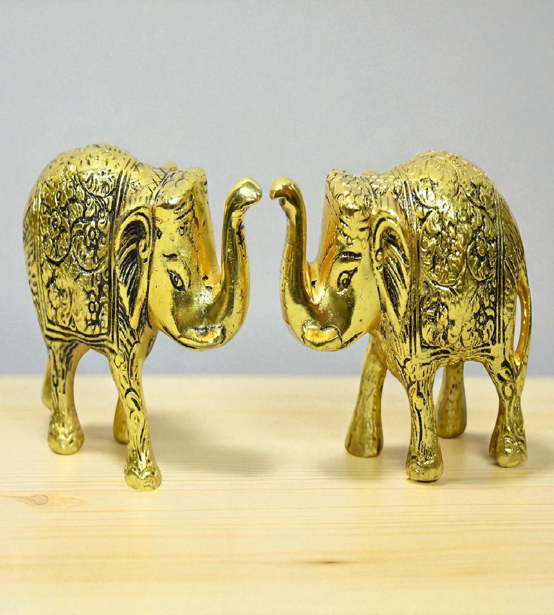 Sigaram 3 Inch Gold Metal Elephant For Home Decorative Showpiece K4803