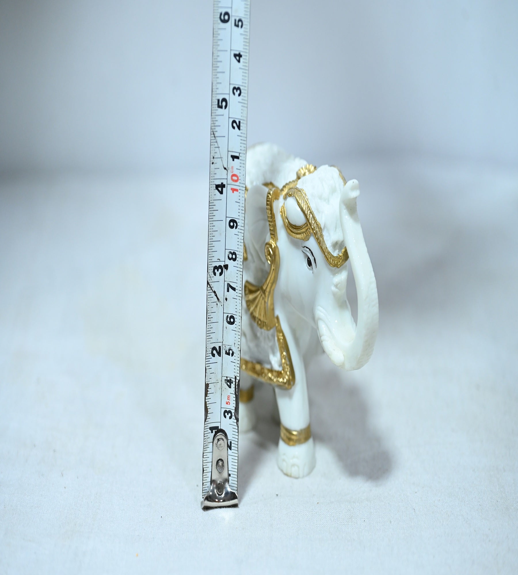 Sigaram 4 Inch White Marble Elephant with Gold Cloth For Home Decoretive Showpiece K4821