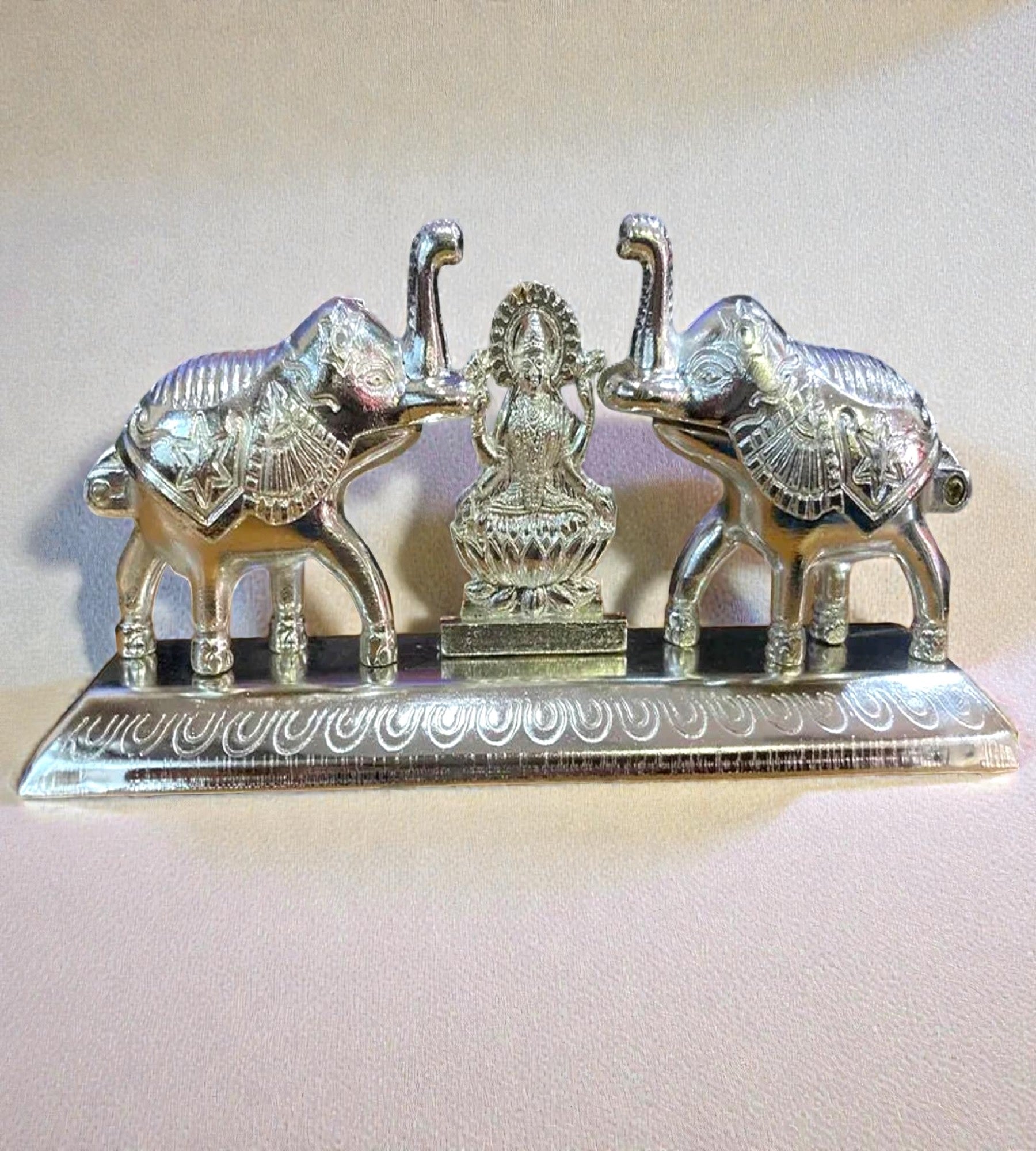 Sigaram 6.5 x 2.5 Inch Silver Plated Elephant Kumkum Dabbi for Home Pooja Decor K4947