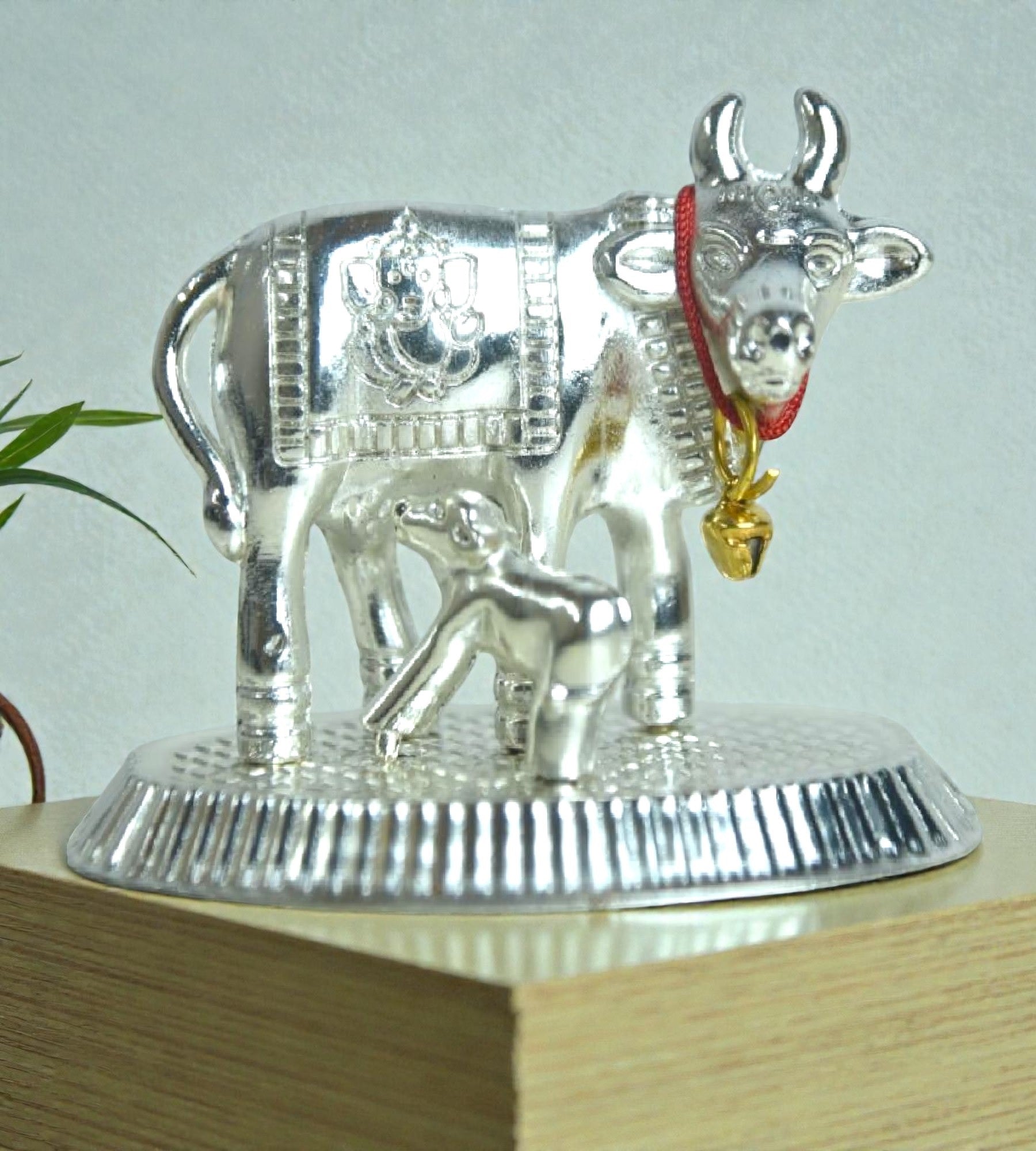 Sigaram 2.5 Inch Silver Plated Cow & Calf or Home & Decorative Showpiece K4953