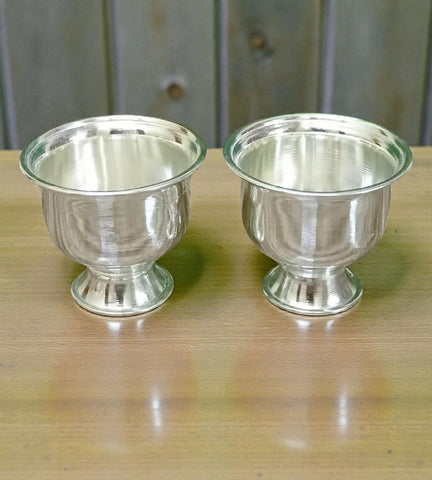 Sigaram 2.5 Inch Silver Plated Plain Kum Kum Cup for Home & Temple Pooja Decor K4956