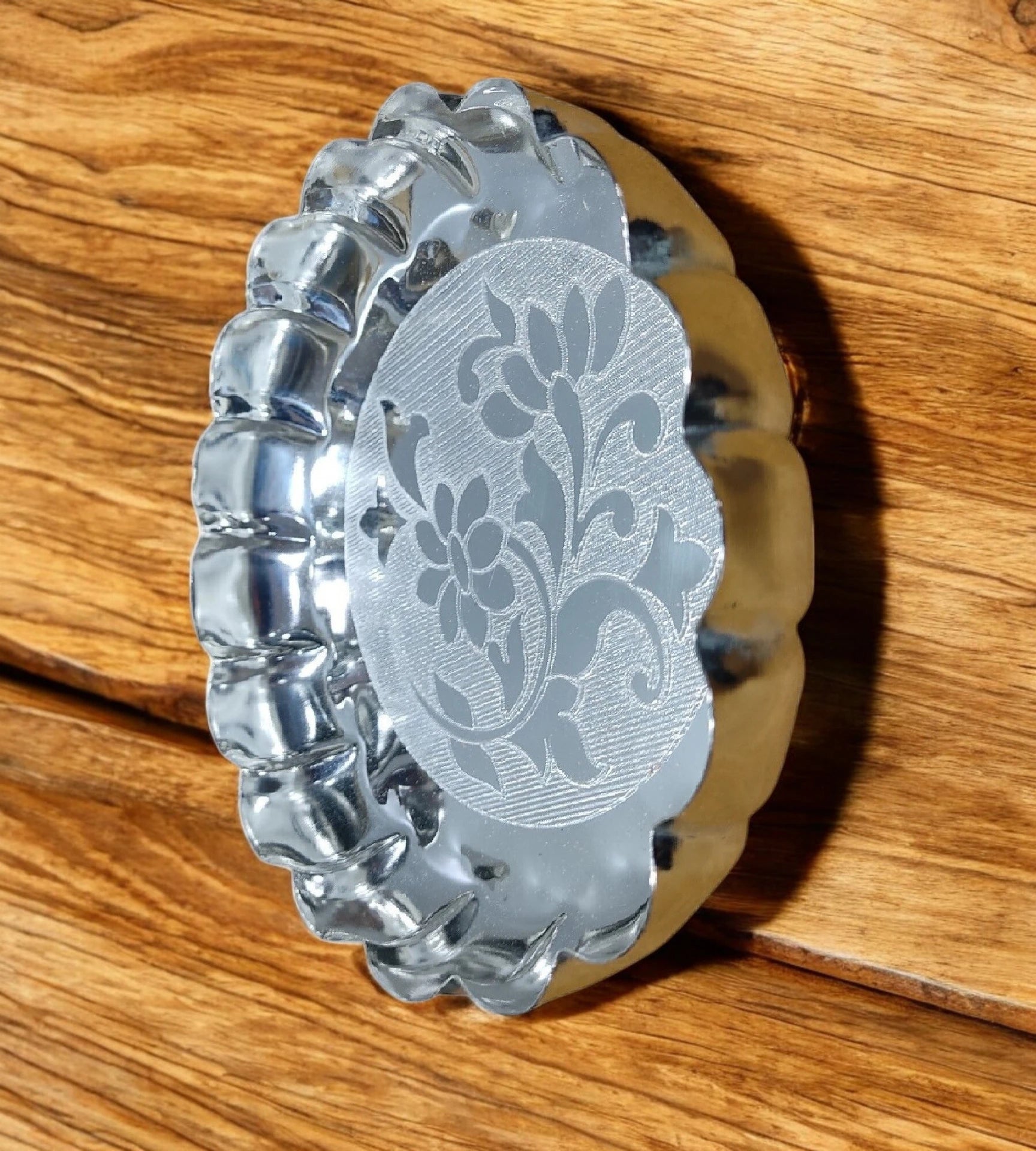 Sigaram 6 Inch German Silver Floral Designed Plate With Leg For Home Pooja Festival K4631