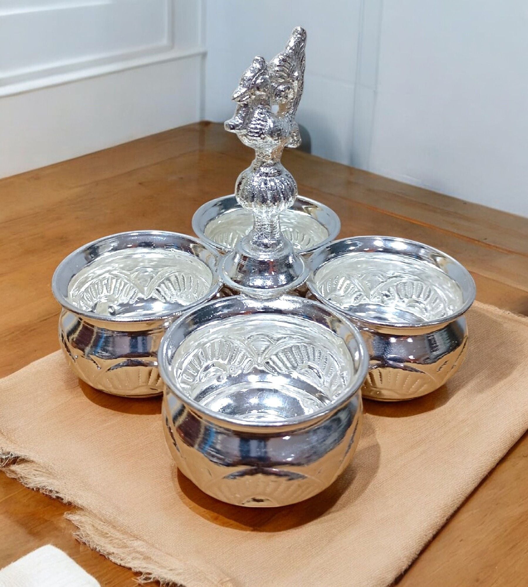 Sigaram Brass 5x5 Inch 4 Cup Panchwala Kum Kum Cup For Home Pooja Decore K4648