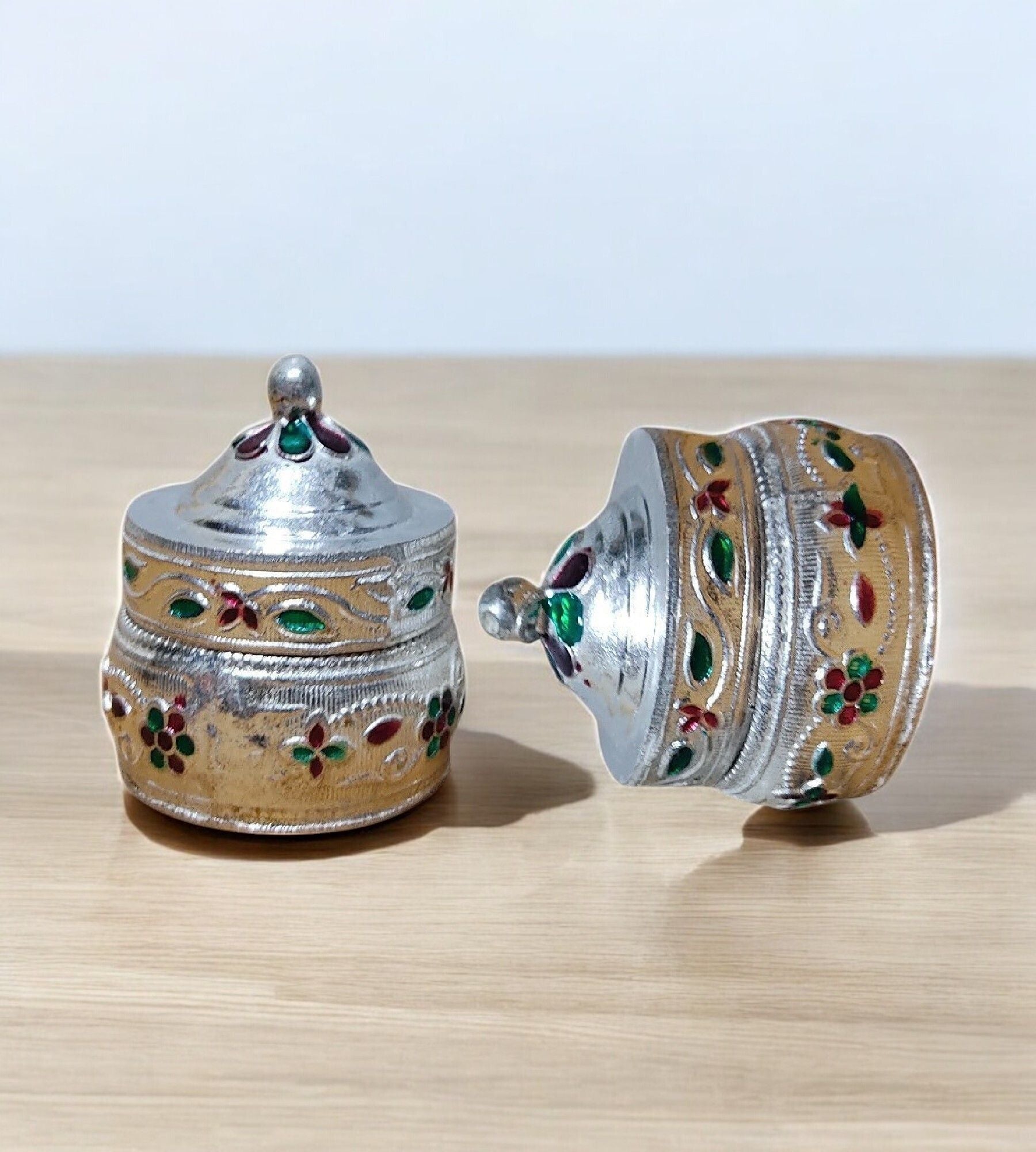 Sigaram Copper 1.5 Inch Meena Sindoor Kum Kum Dabbi For Home Pooja Decore K4607
