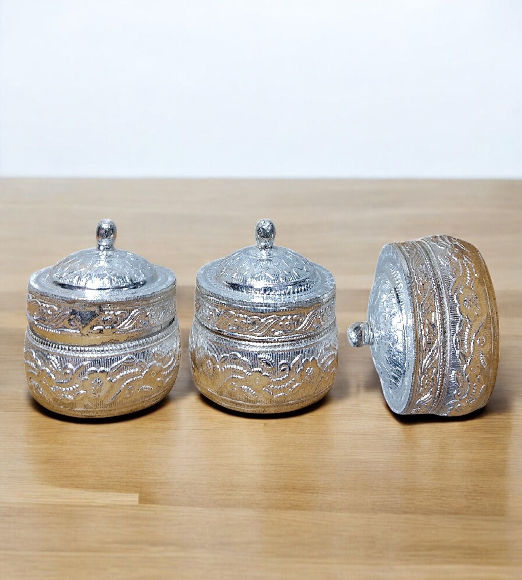 Sigaram Copper 1.5 Inch Round Meena Sindoor Kum Kum Dabbi For Home Pooja Decor k4611